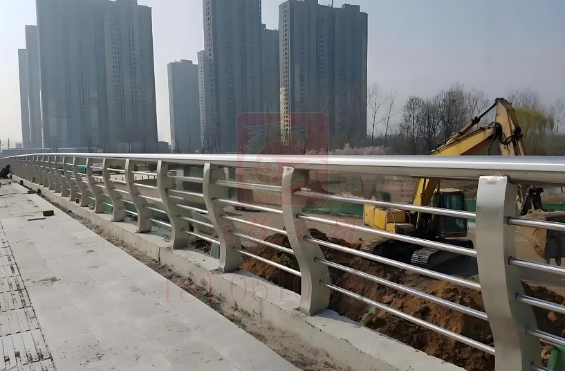 贈(zèng)送安裝-贈(zèng)送運(yùn)輸-不銹鋼景觀護(hù)欄